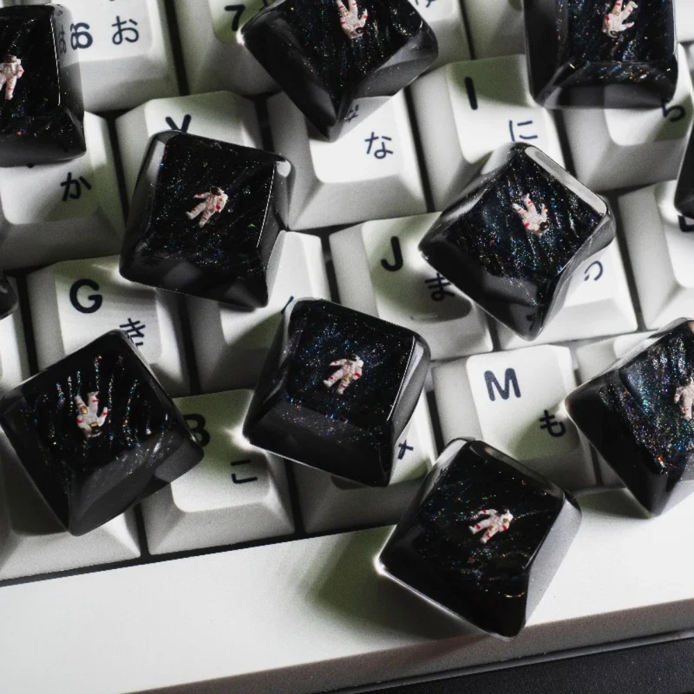 Artisan Keycap Astronaut Resin - Tech Gaming Accessories ulasan dan harga